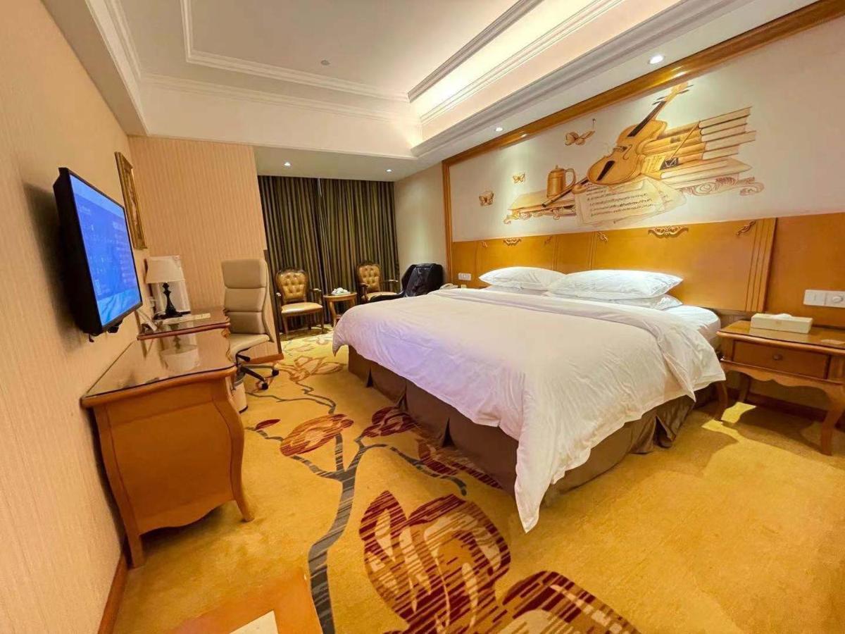 Vienna Hotel Shanghai Meilan Lake Metro Station Luodian  외부 사진
